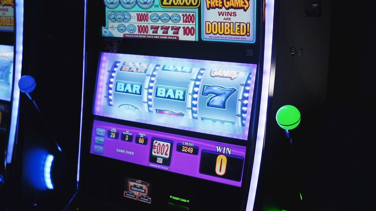French Roulette live-dealer table on ggdewa777 showing 37-number wheel and bet placement interface